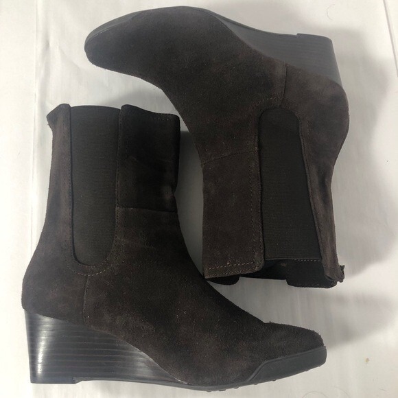 Adrienne Vittadini Brown Suede Boots Size 8.5 - Picture 14 of 16